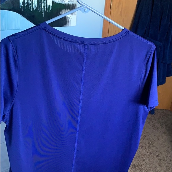 Under Armour Workout Tee - Picture 2 of 4